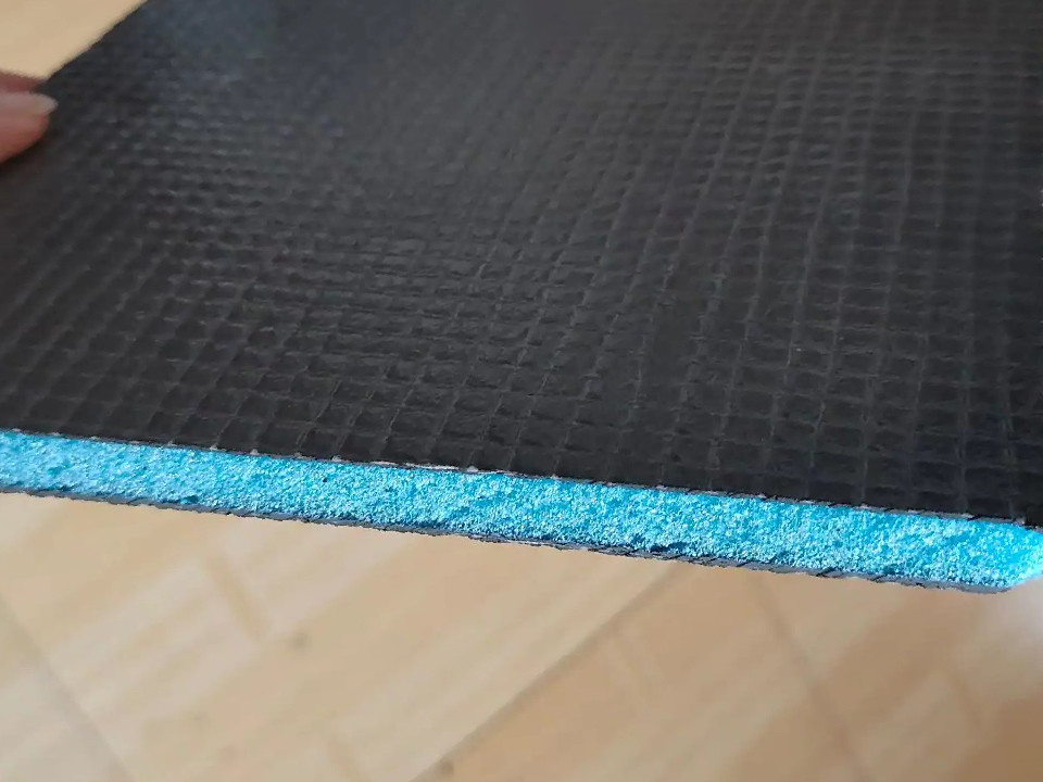 防水背襯板包管用多厚