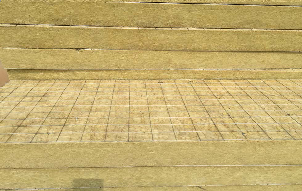 外墻巖棉復合板