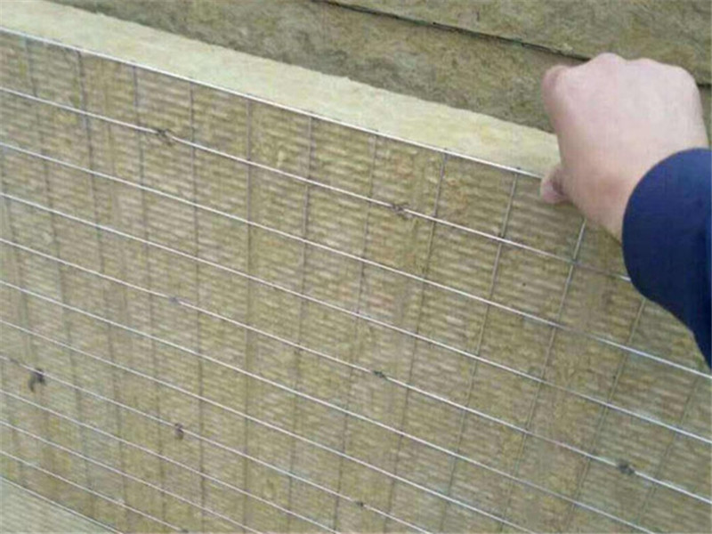 鋼絲網(wǎng)巖棉復(fù)合板施工