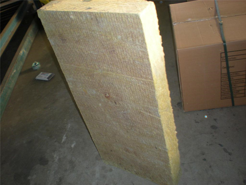 鹿邑附近巖棉板復(fù)合板廠報價