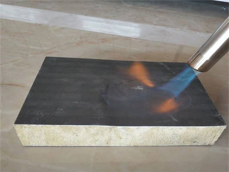 武漢無(wú)飾面巖棉帶增強(qiáng)復(fù)合板